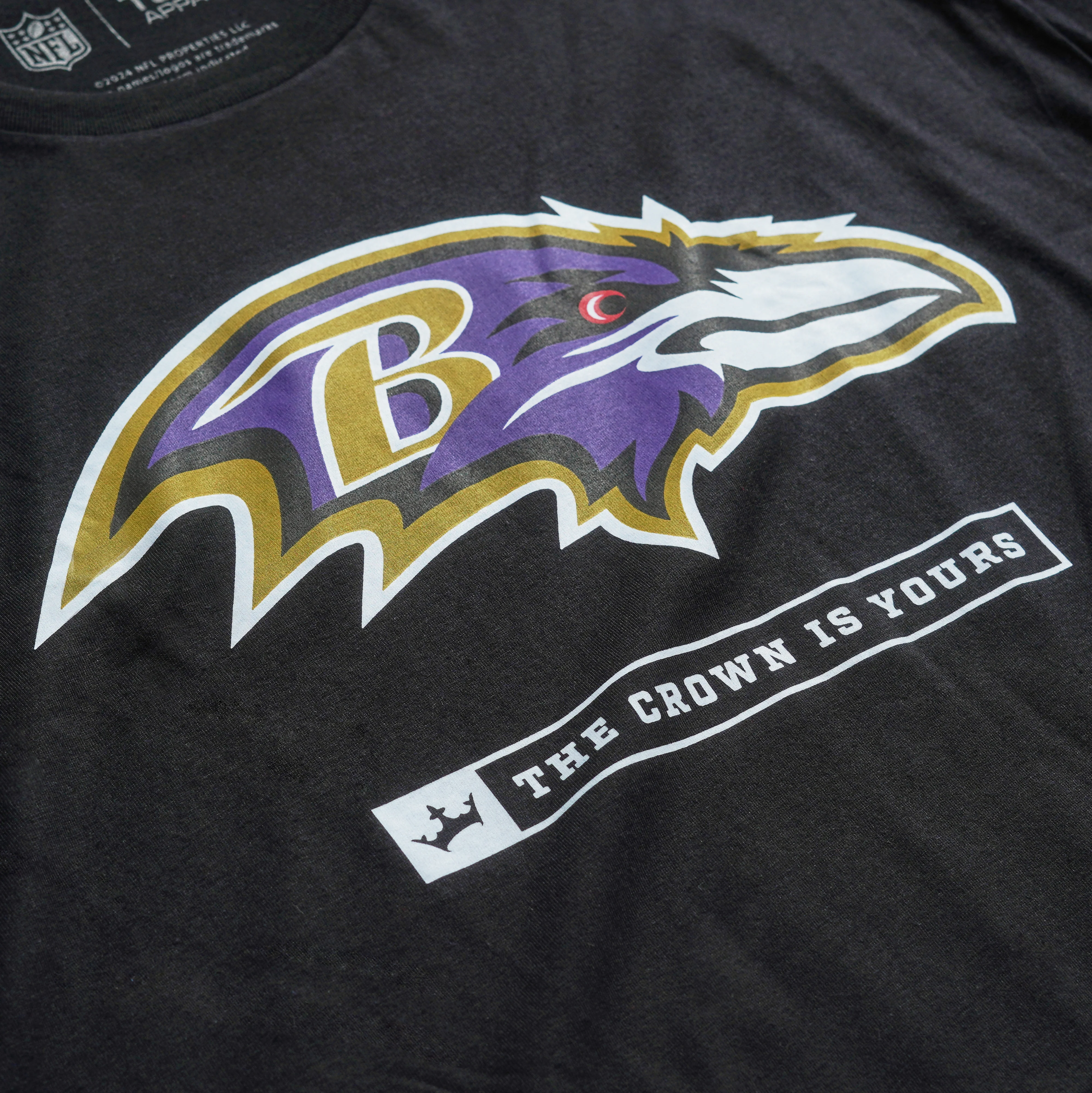 Baltimore Ravens Crown Men's Short Sleeve T-Shirt - Image 3