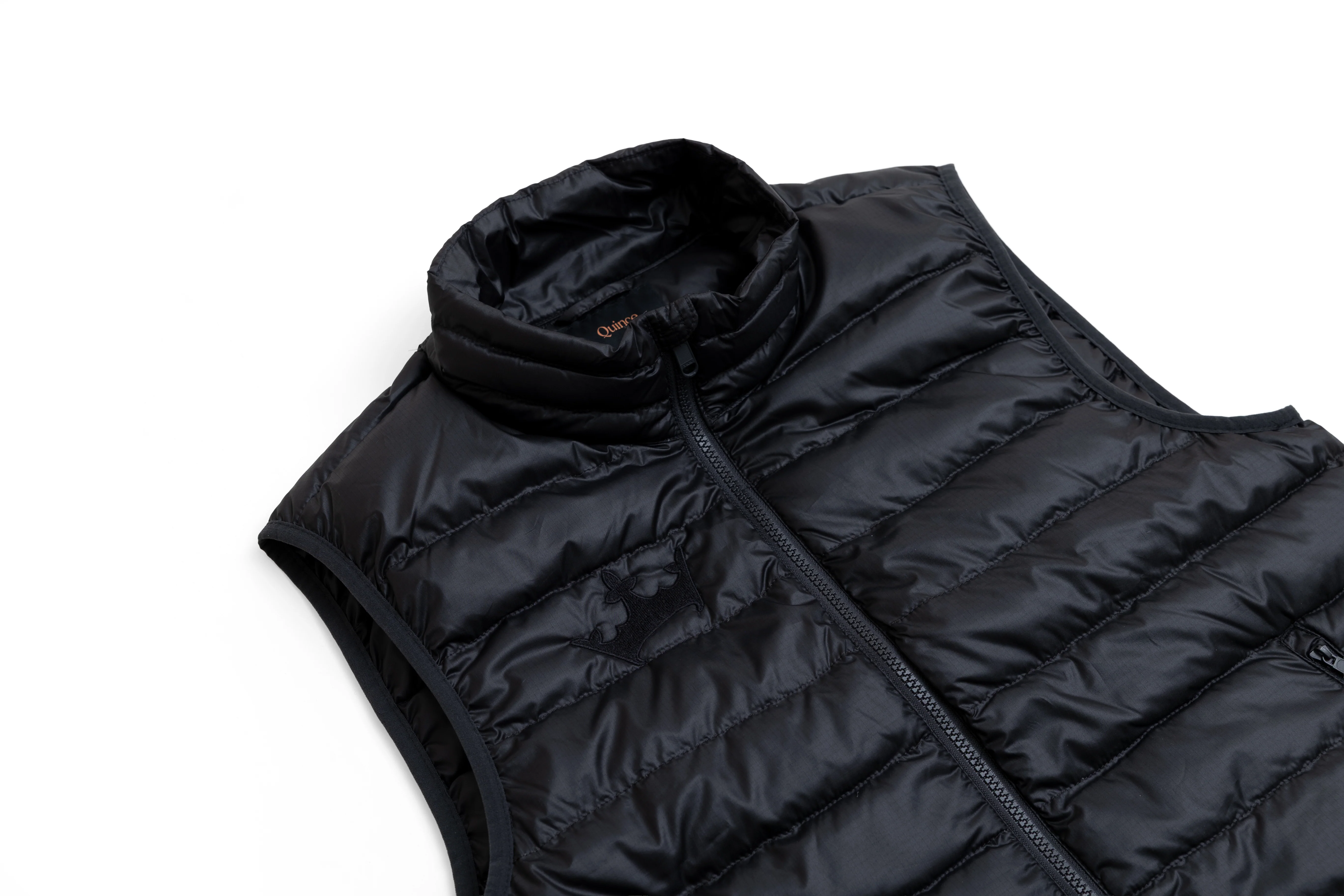 DraftKings x Quince Men's Lightweight Down Packable Puffer Vest - Image 4