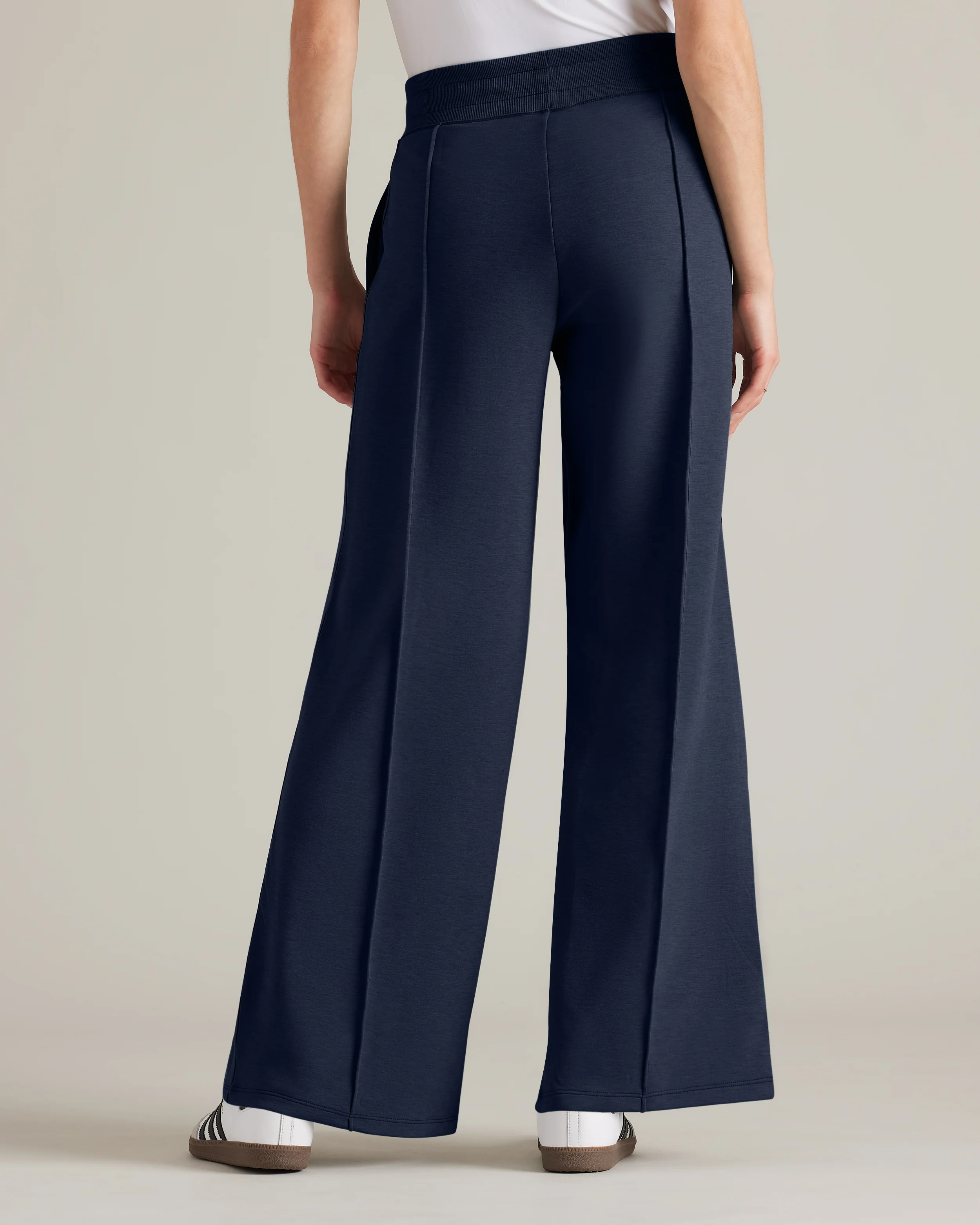 DraftKings x Rhone Women's DreamGlow Trouser - Image 4