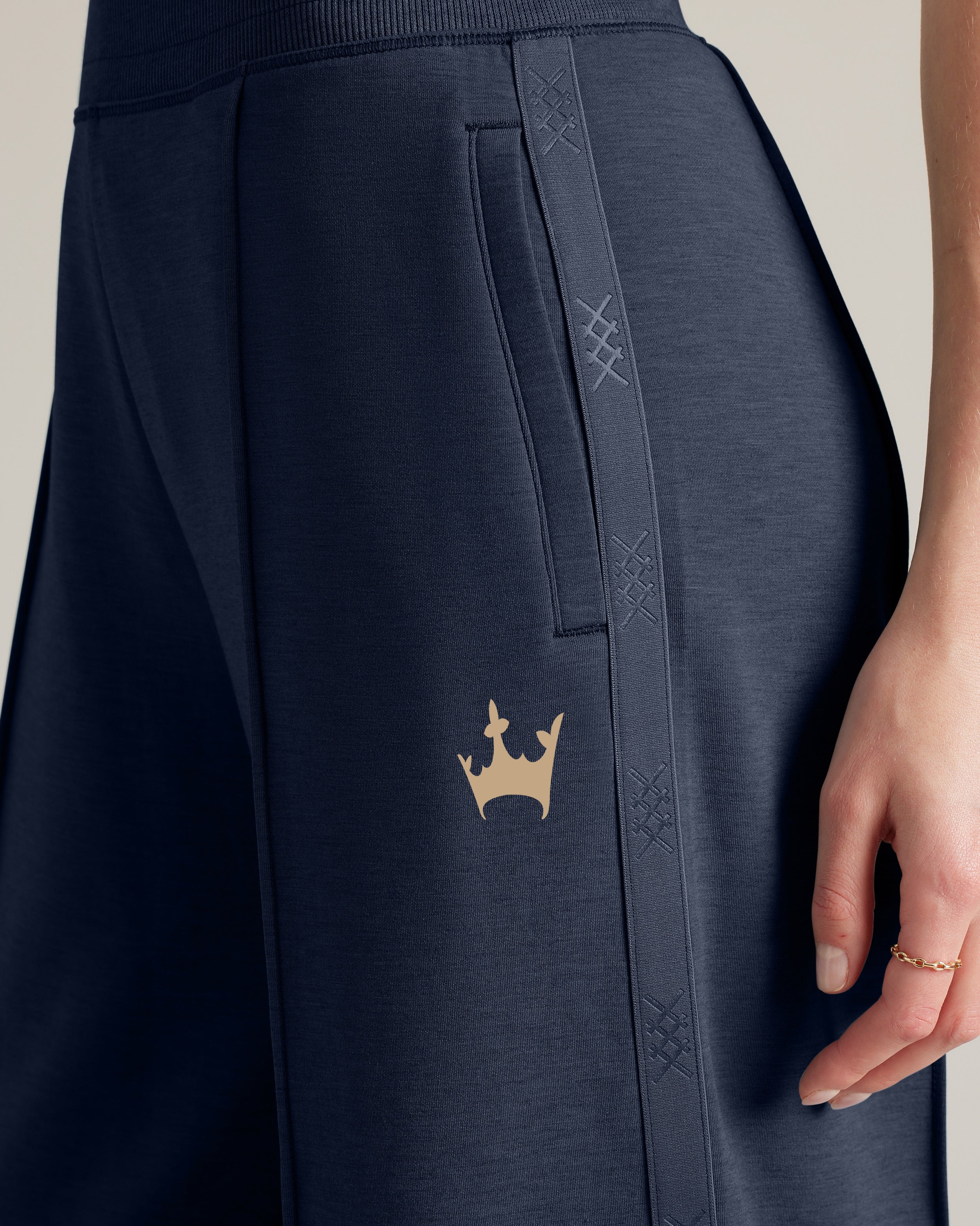 DraftKings x Rhone Women's DreamGlow Trouser - Image 5